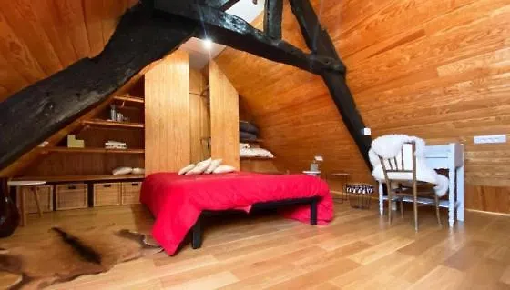 Maison De Caractere En Habitat Partage *